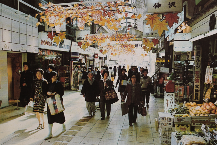 甲府市内の商店街